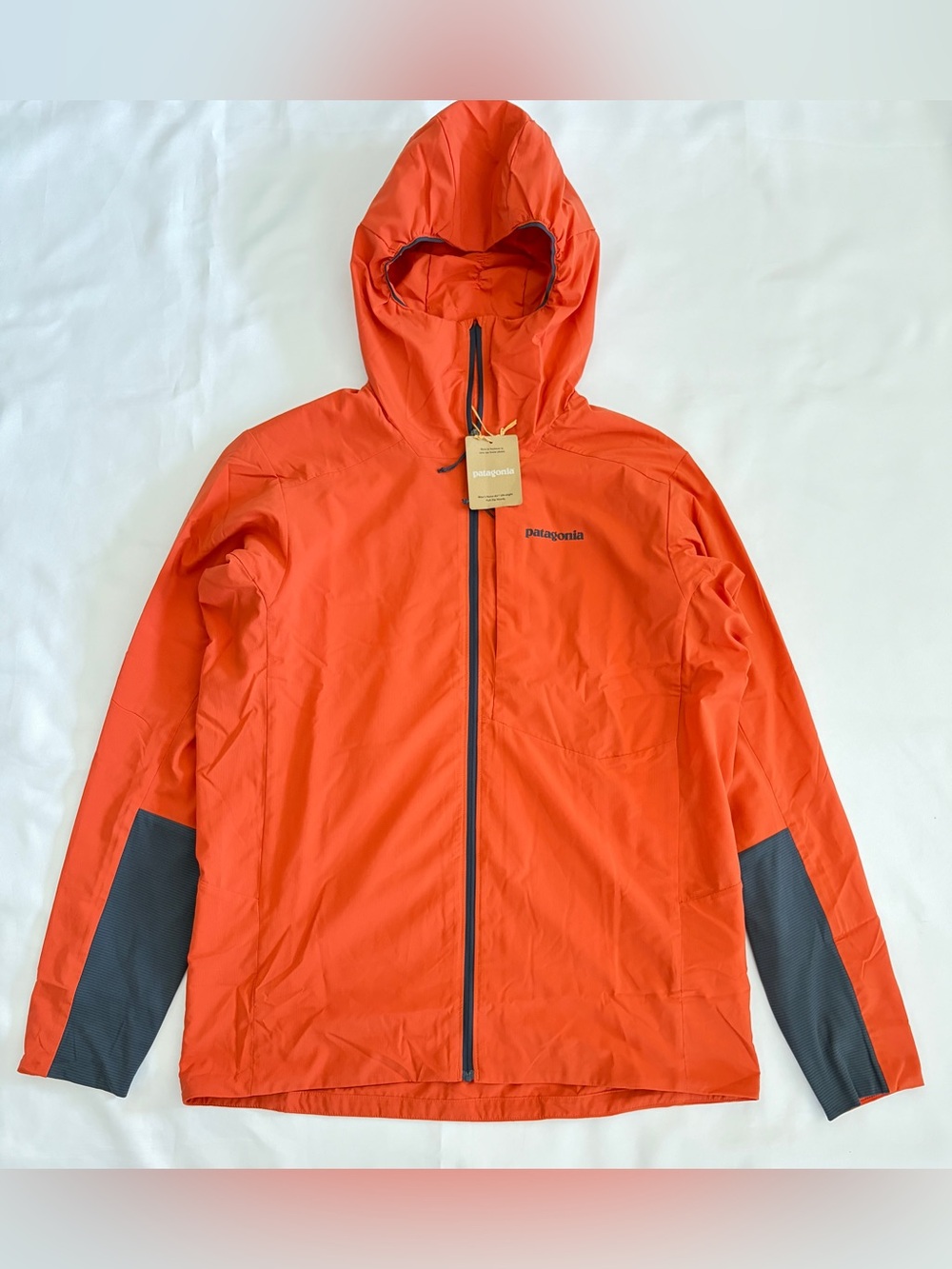 $250 Patagonia Nano-Air Ultralight Zip Hoody Men's Size L Hot Ember